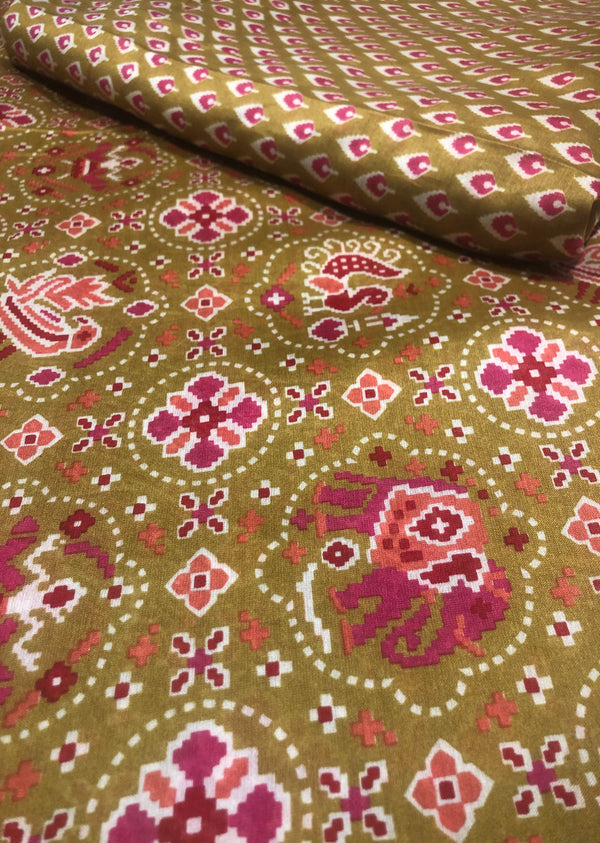 Yellowish Green Patola Print Chanderi Set